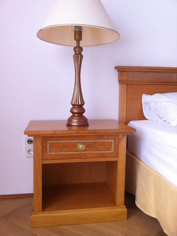 Budapest Flat Rent Bilik gambar